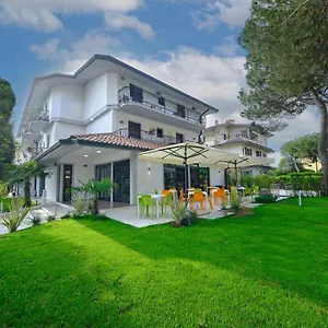 Vittoria Hotel